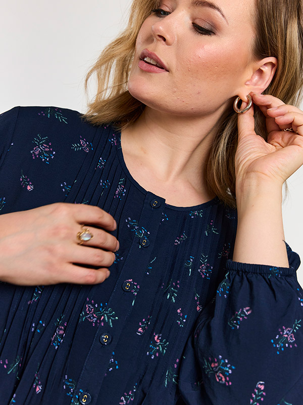 GJOHANNE - Plus Size Tunic fra Gozzip