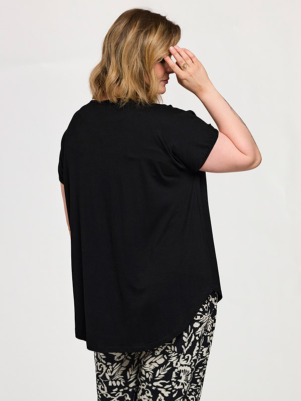 GGITTE - Plus Size T-shirt fra Gozzip