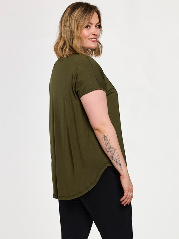 GGITTE - Plus Size T-shirt fra Gozzip