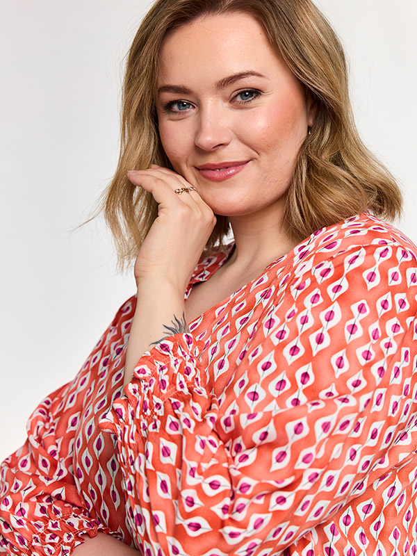 GANNAH - Plus Size Blouse fra Gozzip