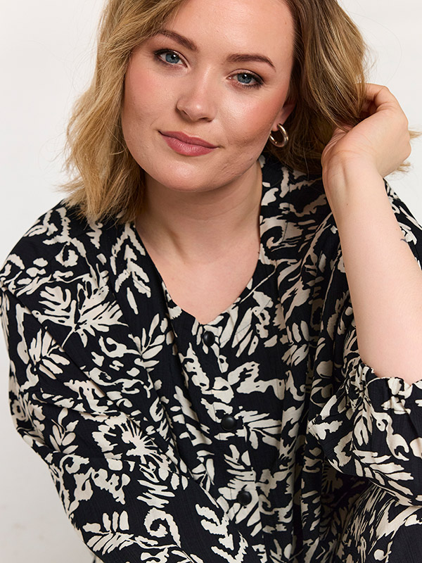 GANNBRIT - Plus Size Overhemd fra Gozzip