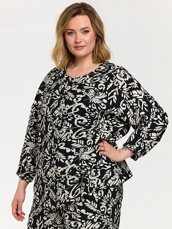 GANNBRIT - Plus Size Overhemd fra Gozzip