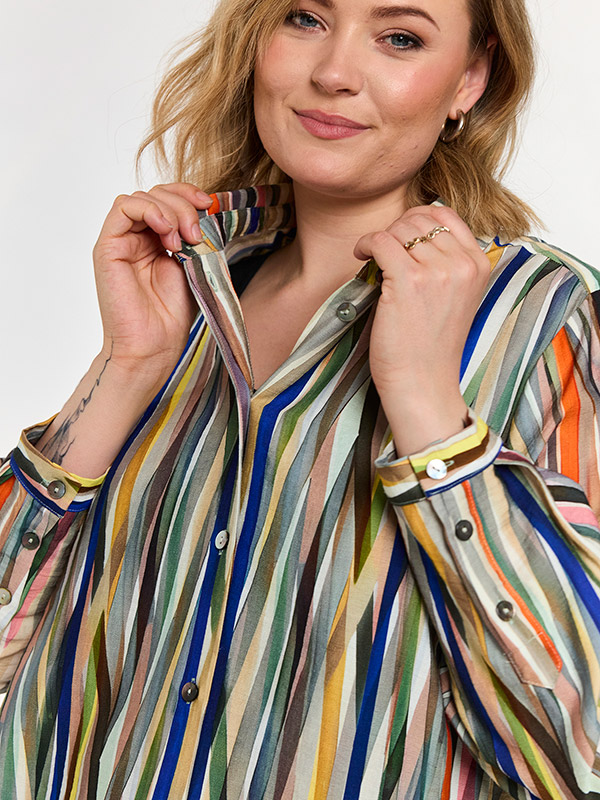 GJANNIT - Plus Size Overhemd fra Gozzip