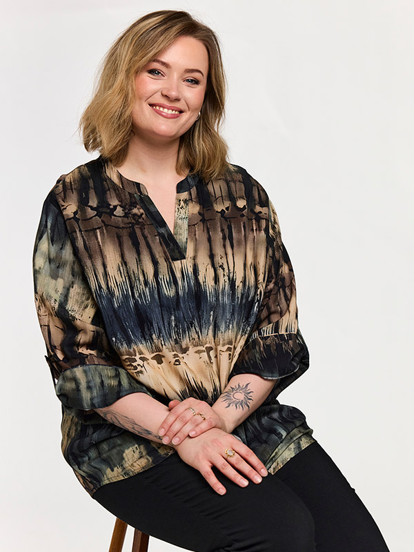 GBILLIE - Plus Size Blouse fra Gozzip