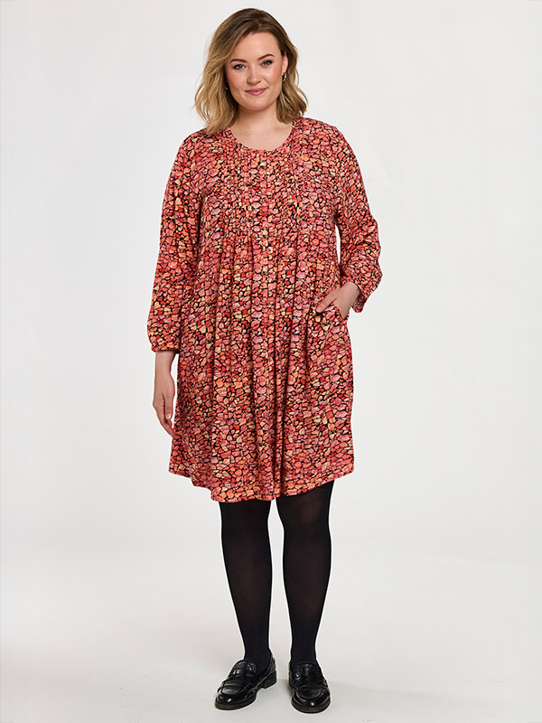 GJOHANNE - Plus Size Tunic fra Gozzip
