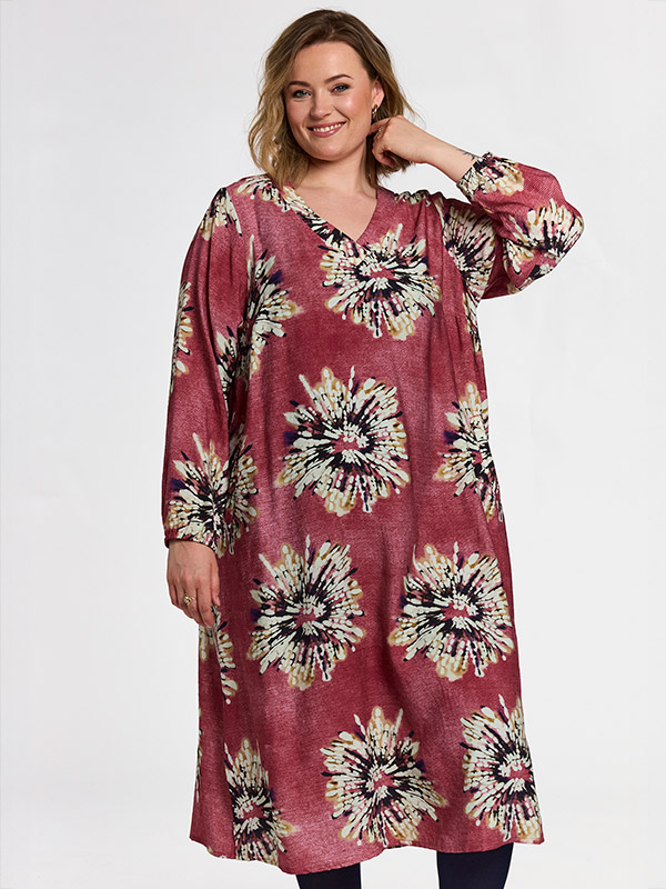 GMALENE - Plus Size Jurk fra Gozzip