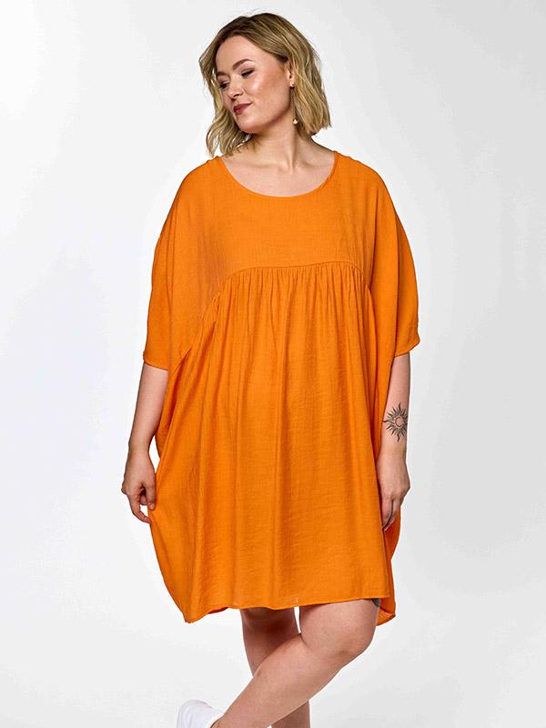 GANDREA - Plus Size Tunic fra Gozzip
