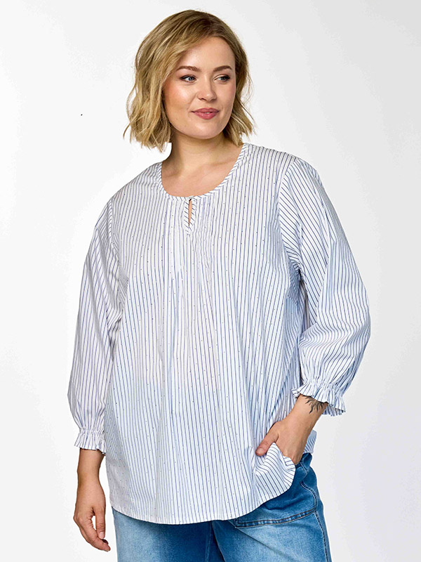GIBEN - Plus Size Blouse fra Gozzip