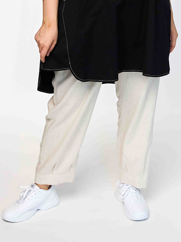 GJOA - Plus Size Broek fra Gozzip