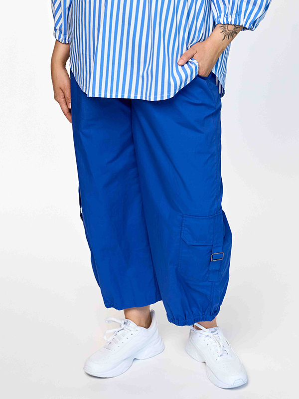 GLILLI - Plus Size Broek fra Gozzip