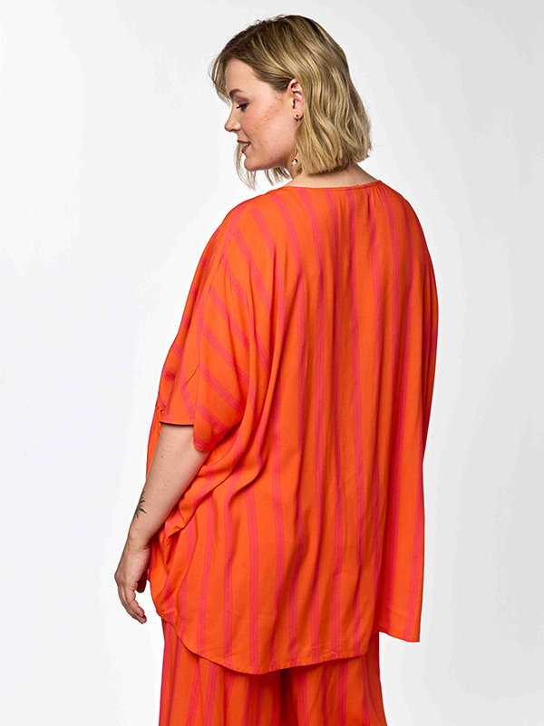 GANDREA - Plus Size Tunic fra Gozzip