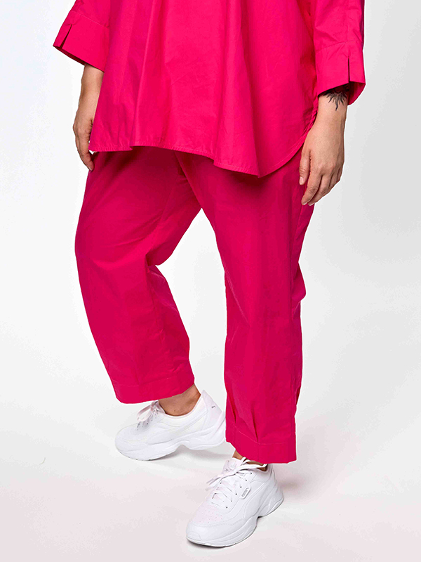 GJOA - Plus Size Broek fra Gozzip