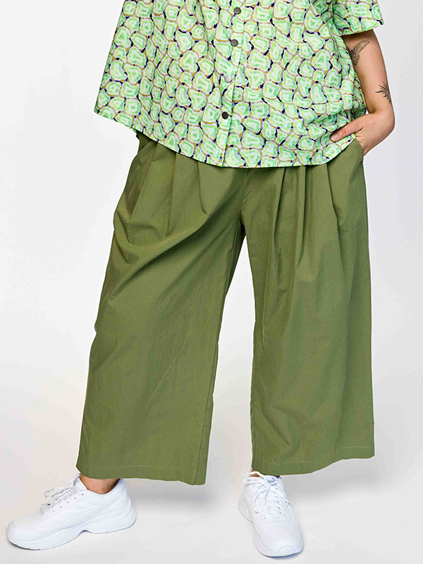 GTHEA - Plus Size Broek fra Gozzip