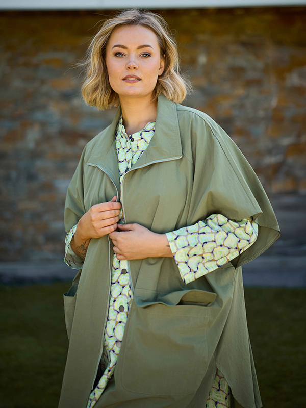 GTHIT - Plus Size Jas fra Gozzip