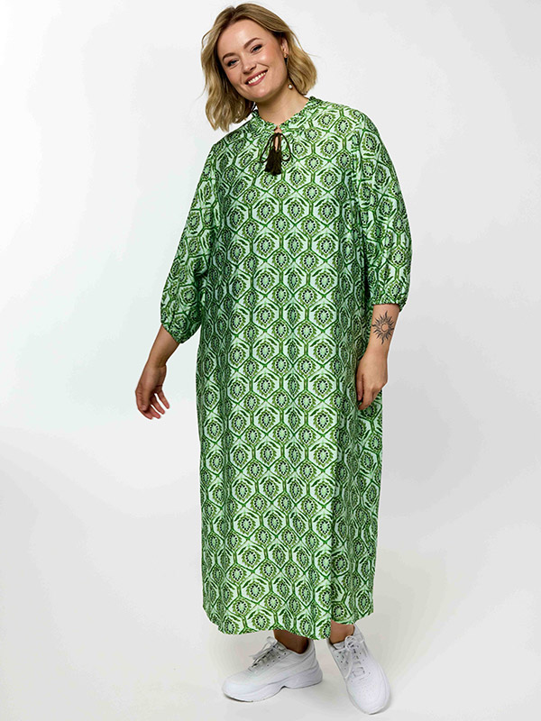 GUNA - Plus Size Jurk fra Gozzip