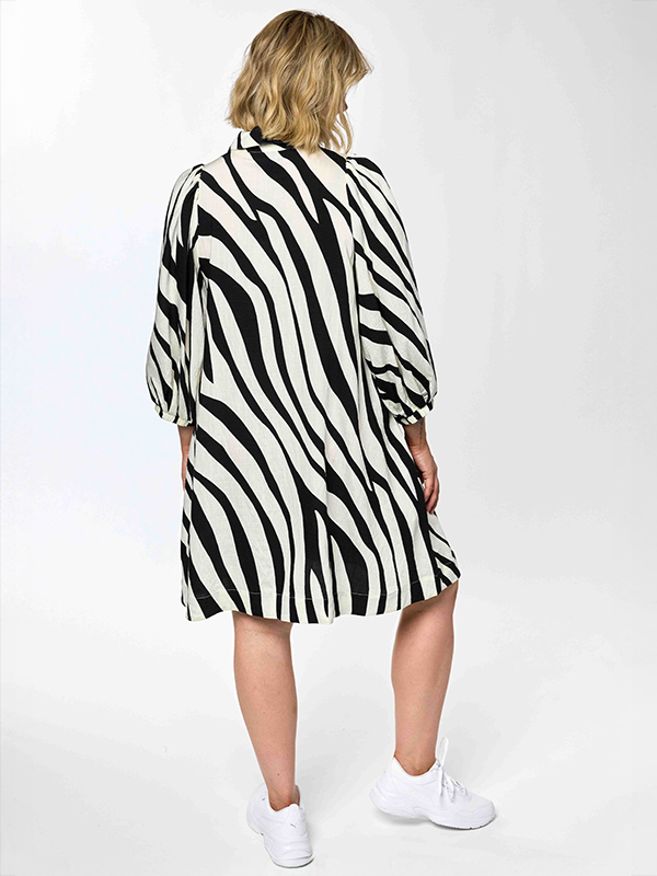 GWILMA - Plus Size Jurk fra Gozzip