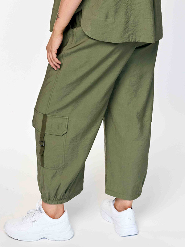 GLILLI - Plus Size Broek fra Gozzip