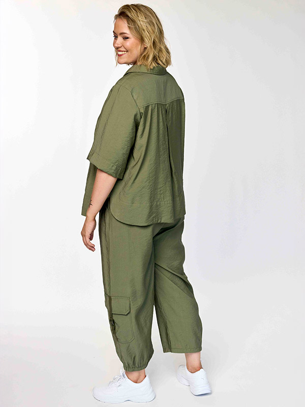 GLILLI - Plus Size Broek fra Gozzip