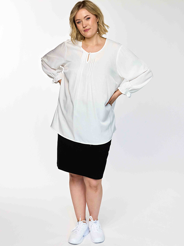 GIBEN - Plus Size Blouse fra Gozzip