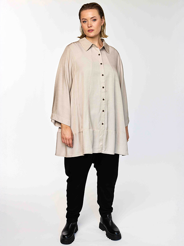 GRUNA - Plus Size Overhemd fra Gozzip Black