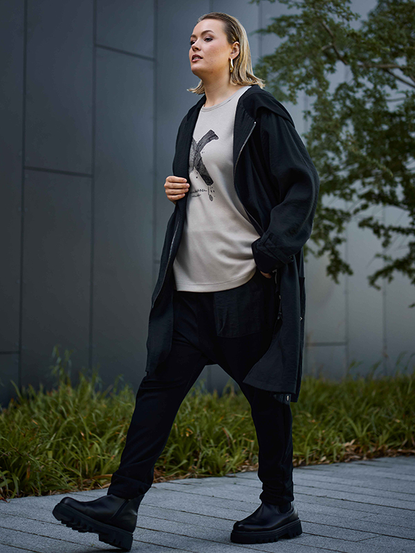 GTINE - Plus Size T-shirt fra Gozzip Black