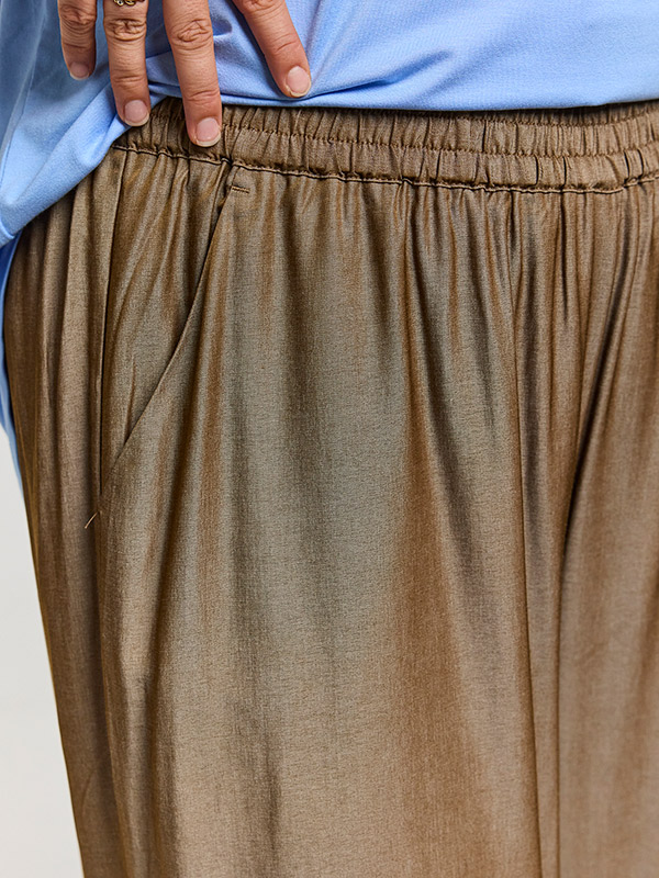 GKARINA - Plus Size Broek fra Gozzip