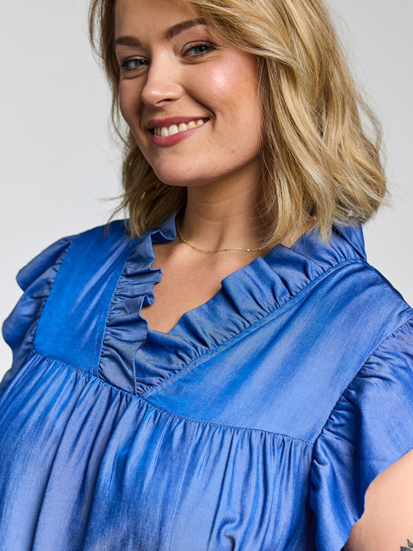 GGRETA - Plus Size Jurk fra Gozzip