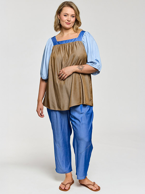 GLANA - Plus Size Blouse fra Gozzip