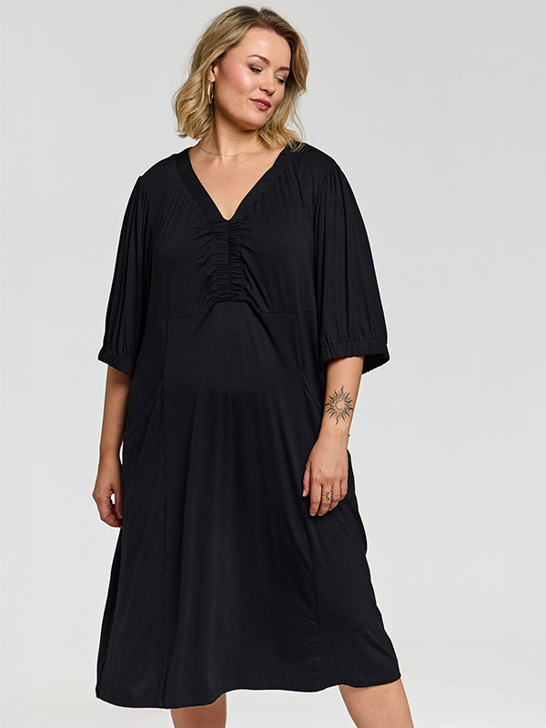 GKEIRA - Plus Size Jurk fra Gozzip