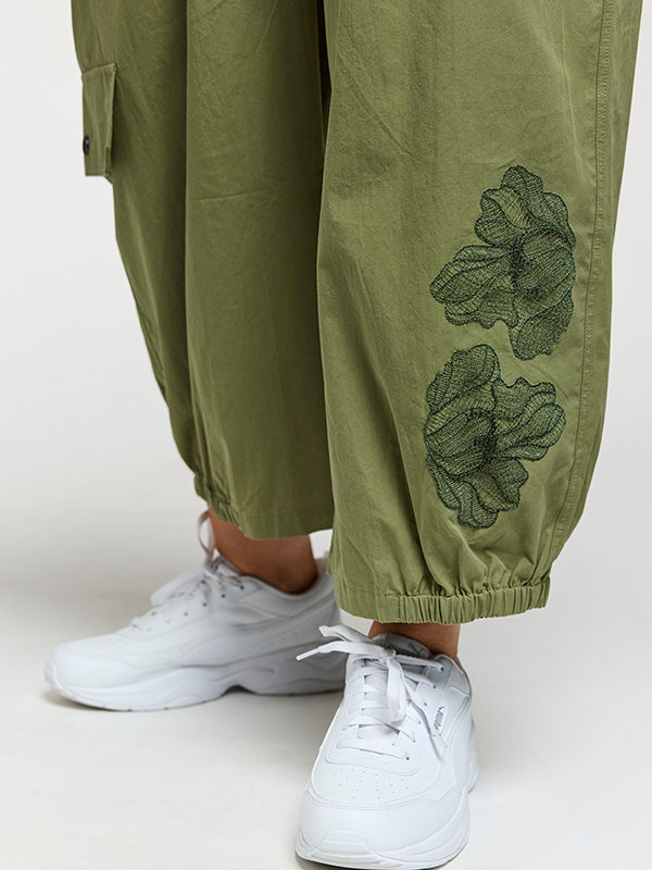 GKAYLA - Plus Size Broek fra Gozzip