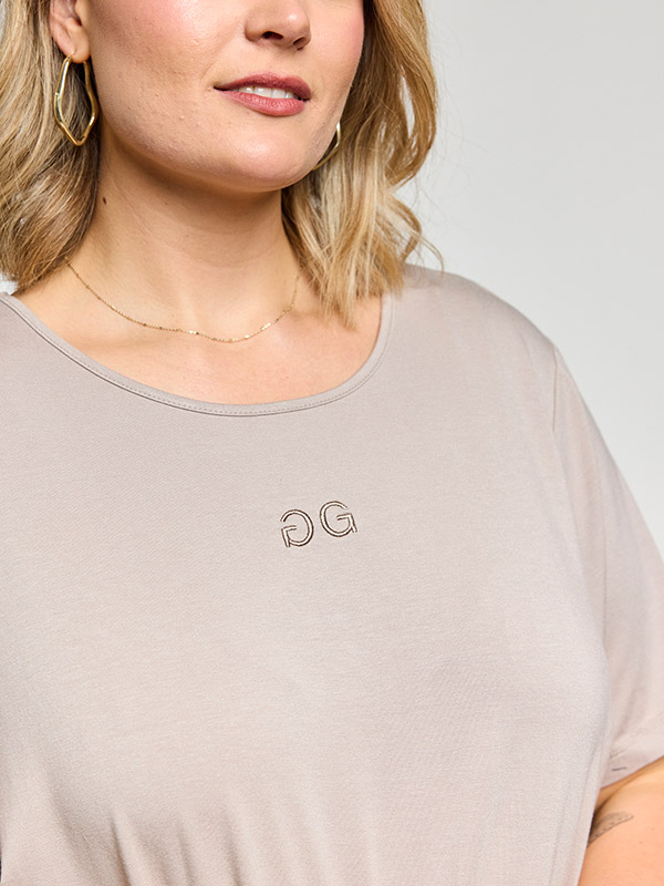GBIRKA - Plus Size T-shirt fra Gozzip