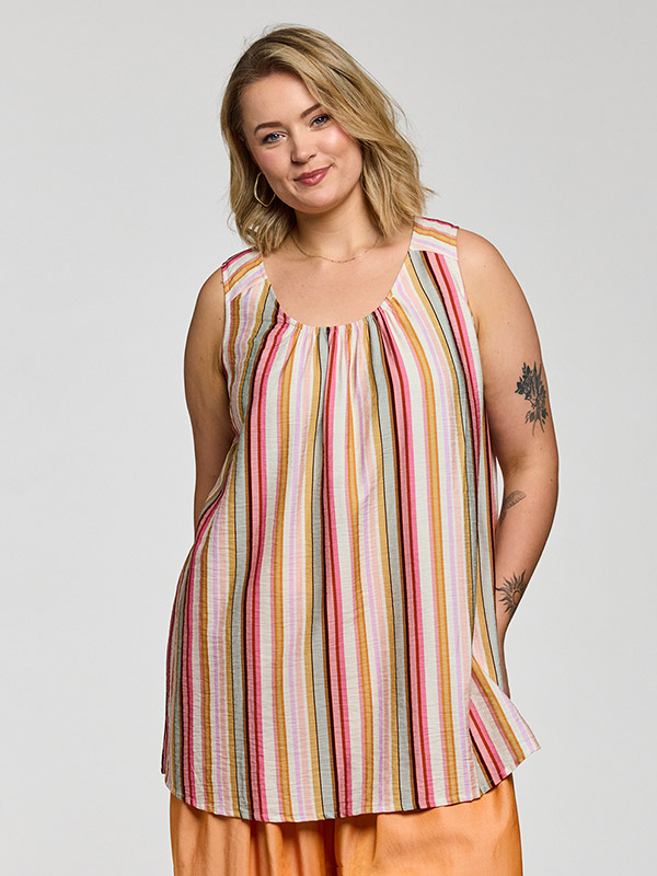 GBEATA - Plus Size Top fra Gozzip