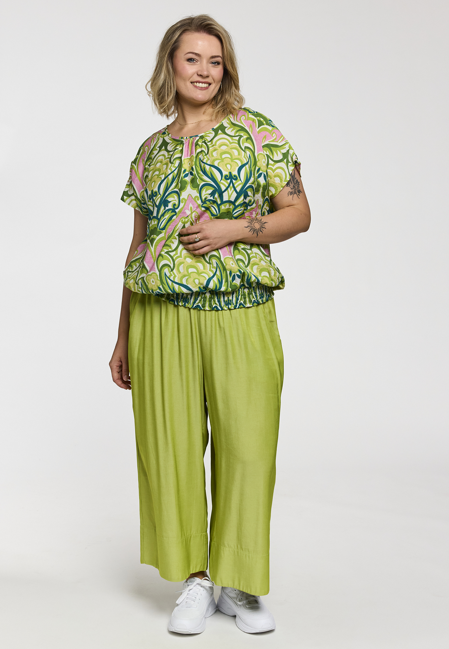 GELISE - Plus Size Blouse fra Gozzip