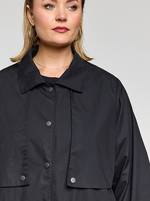 GFREYA - Plus Size Jas fra Gozzip Black