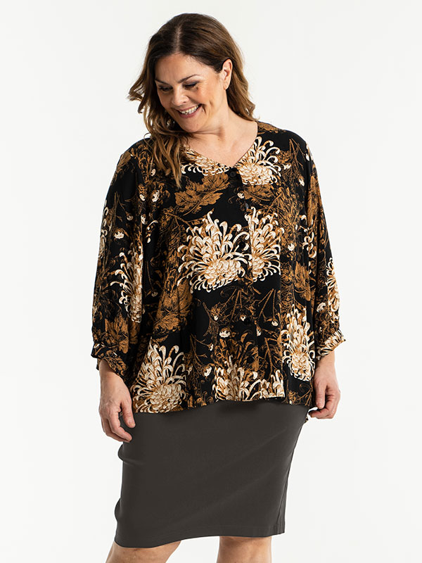 CLARE - Plus Size Skirt fra Gozzip