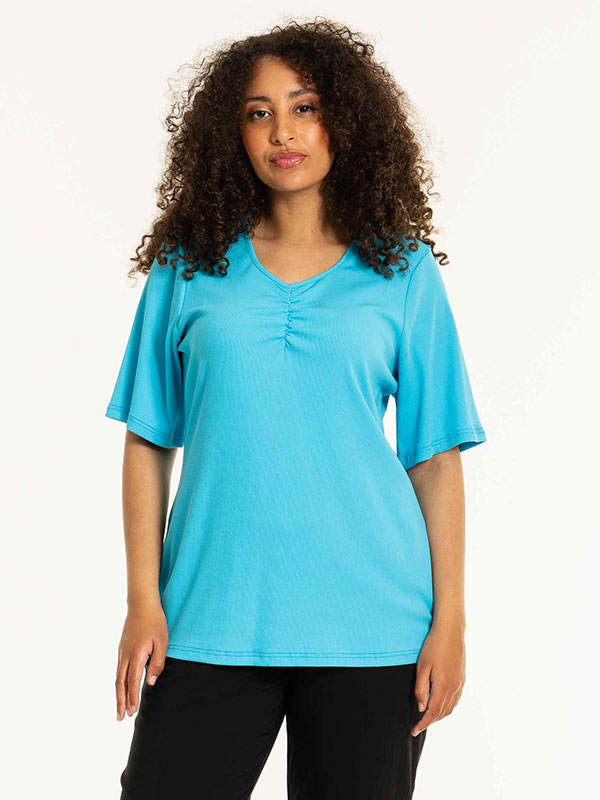 BETRI - Plus Size Blouse fra Studio