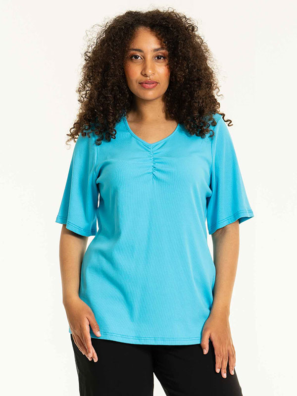 BETRI - Plus Size Blouse fra Studio