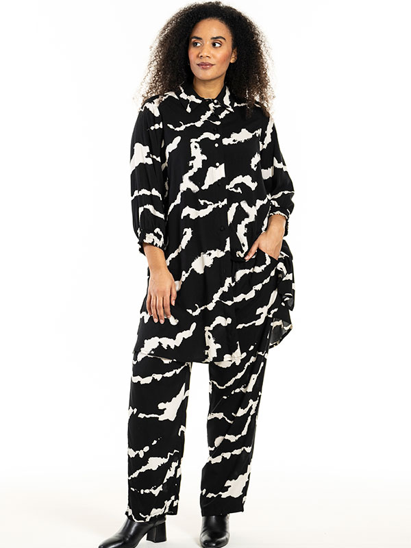 EMILIE - Plus Size Overhemd fra Studio
