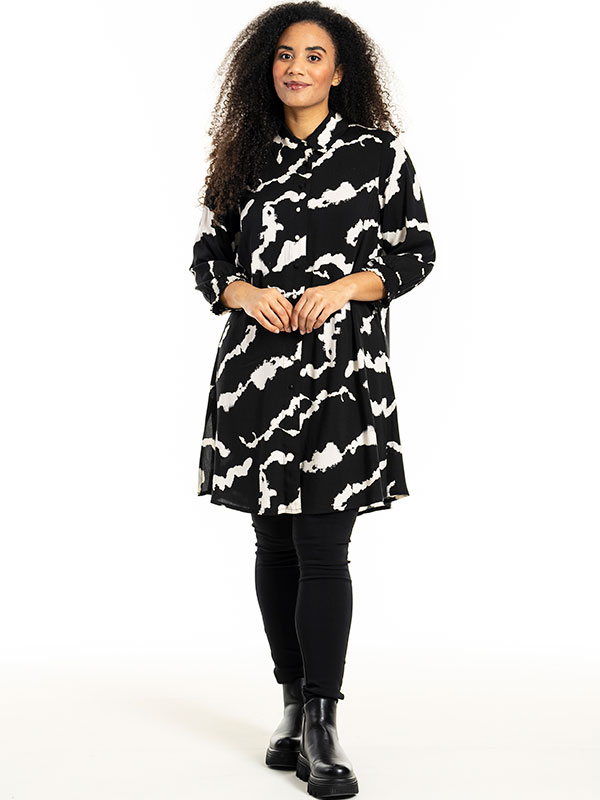 EMILIE - Plus Size Overhemd fra Studio