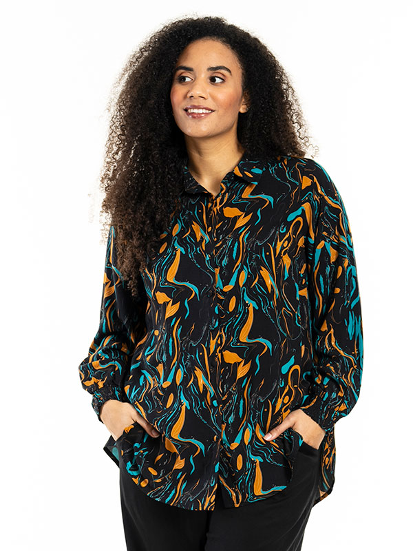 BITTA - Plus Size Overhemd fra Studio