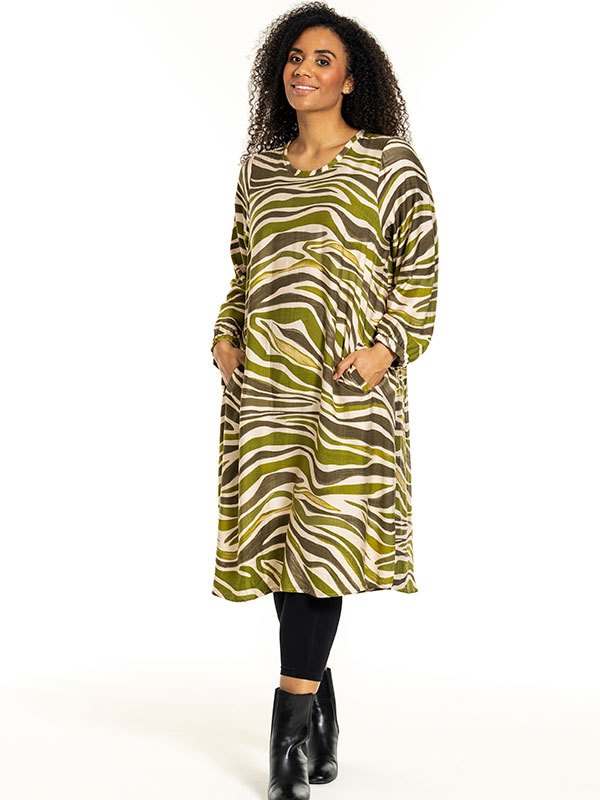 ILY - Plus Size Jurk fra Studio