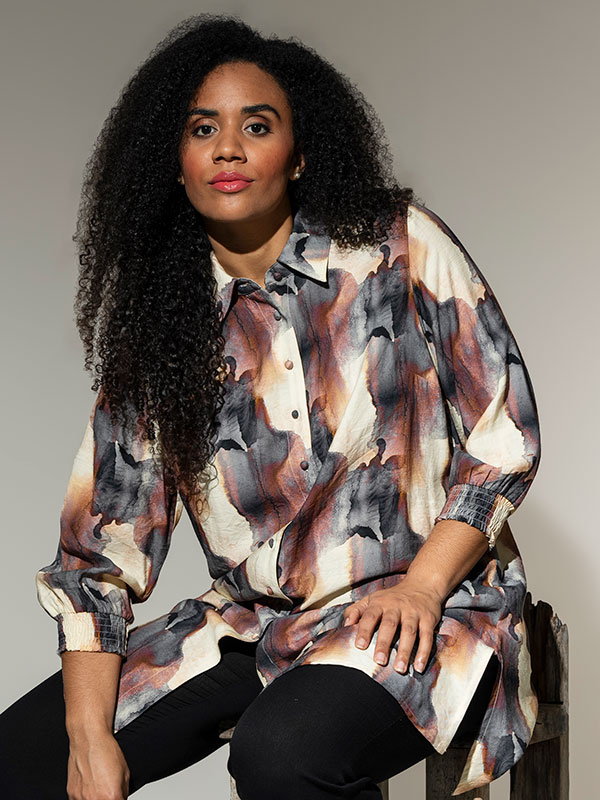 EMILIE - Plus Size Overhemd fra Studio