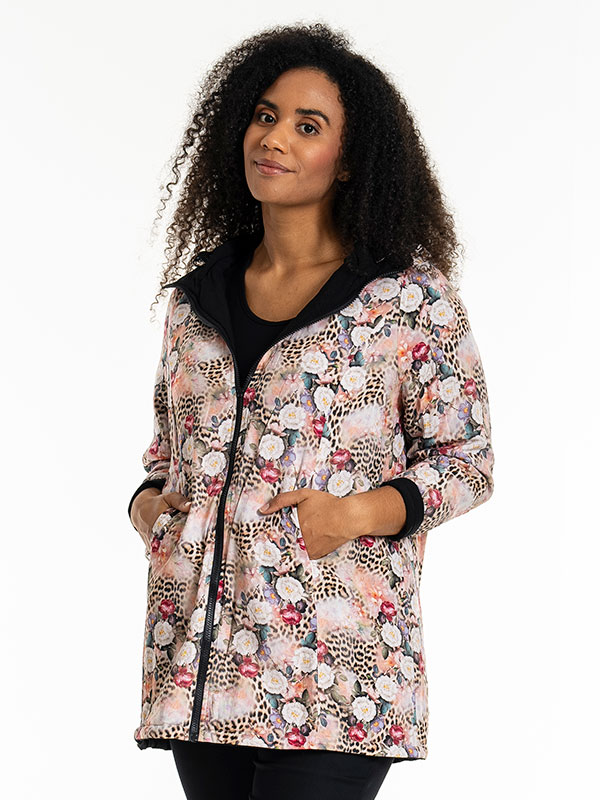 JESSICA - Plus Size Jas fra Studio