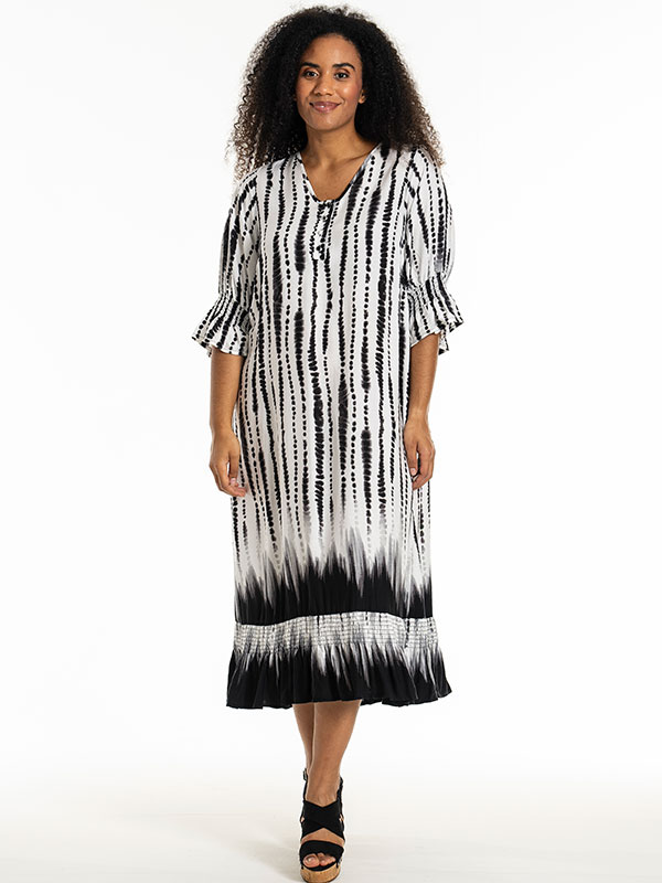 GENA - Plus Size Jurk fra Studio