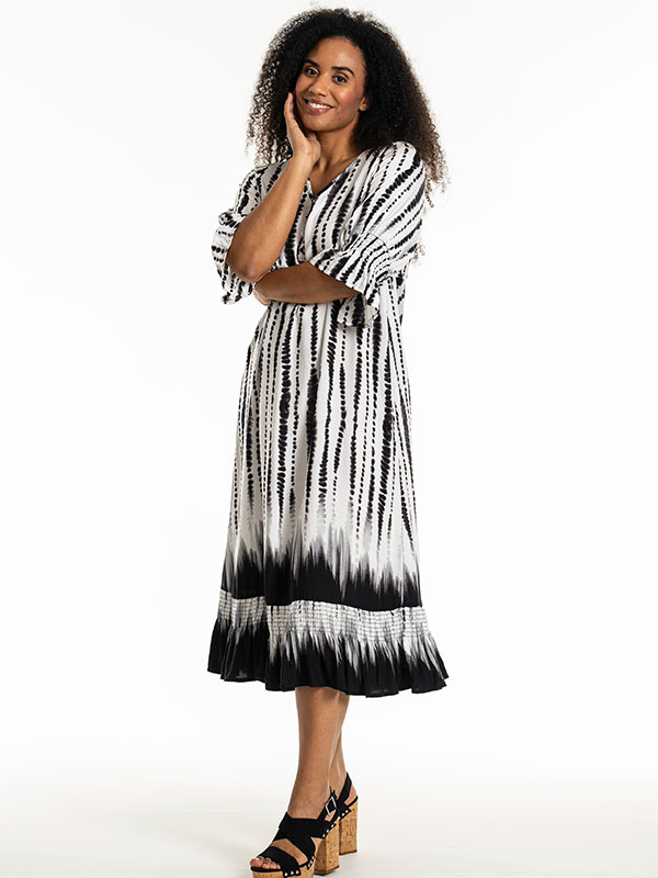 GENA - Plus Size Jurk fra Studio