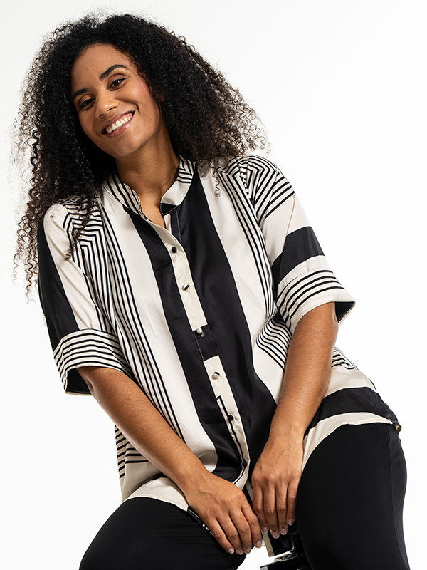 JORUN - Plus Size Blouse fra Studio