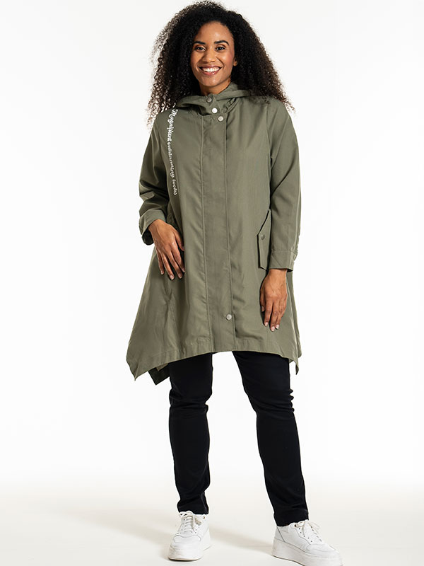 JONA - Plus Size Jas fra Studio