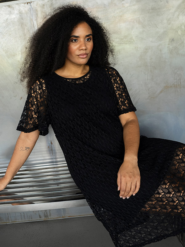 PERNILLE - Plus Size Jurk fra Studio
