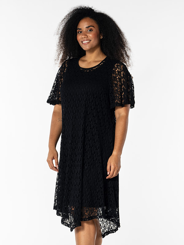 PERNILLE - Plus Size Jurk fra Studio