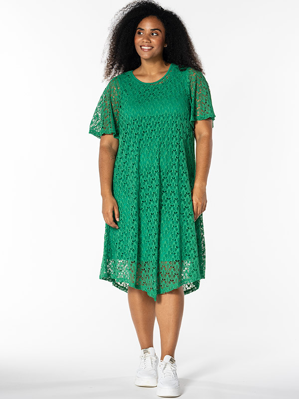 PERNILLE - Plus Size Jurk fra Studio